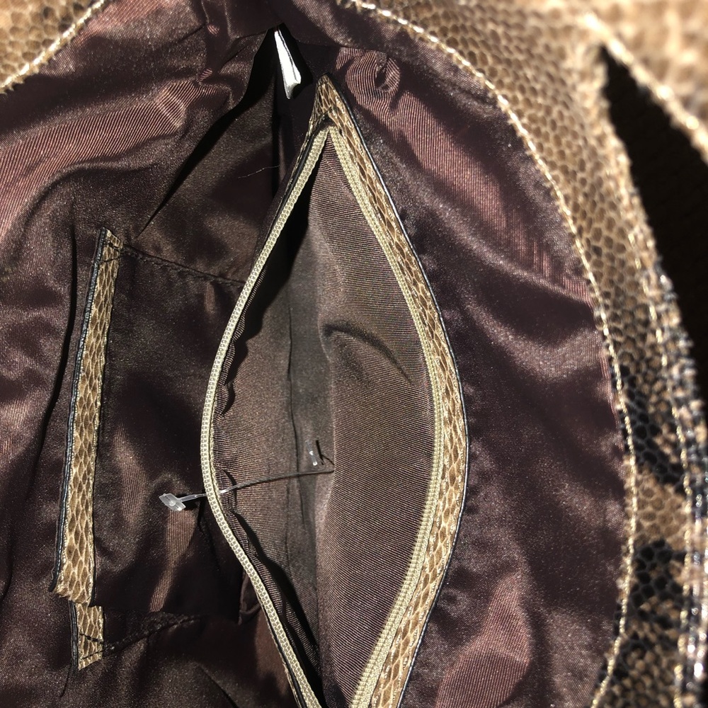 Preloved Nine West Reptile Clutch B11 - Picture 4 of 8